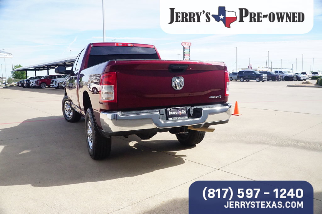 Used 2022 RAM 3500 Tradesman w/ Chrome Appearance Group AWD/4WD image 4