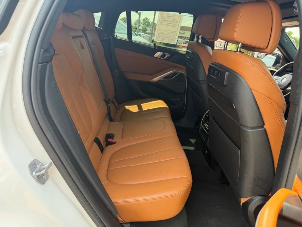 Used 2021 BMW X6 M50i w/ Executive Package AWD/4WD image 22