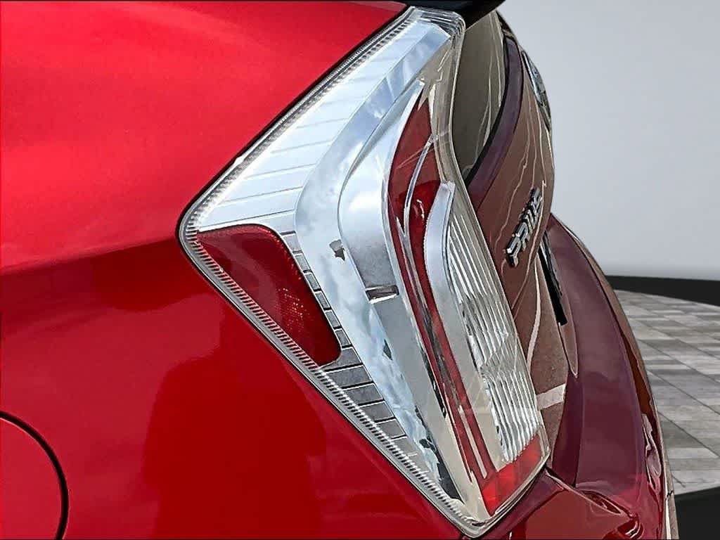 Used 2015 Toyota Prius Two FWD image 21