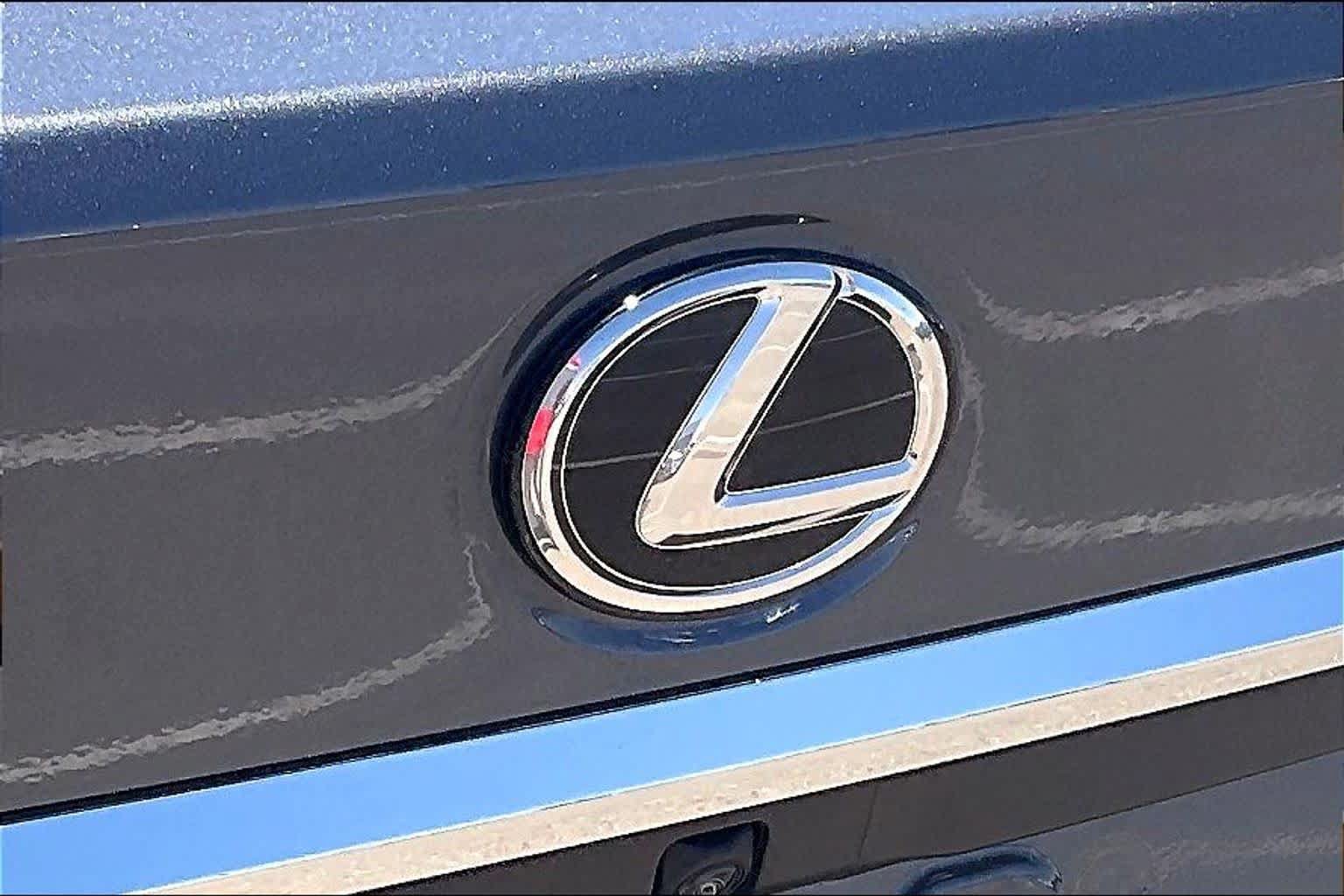 Used 2025 Lexus ES 350 w/ Accessory Package (P3) FWD image 29