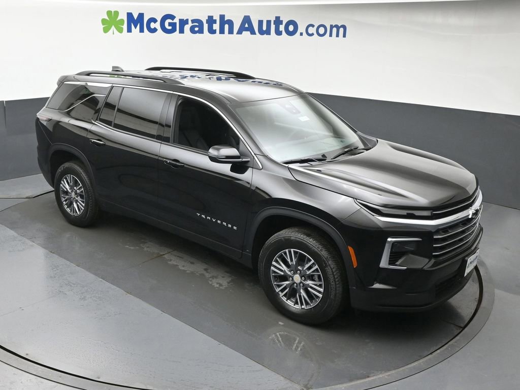 New 2026 Chevrolet Traverse LT image 3