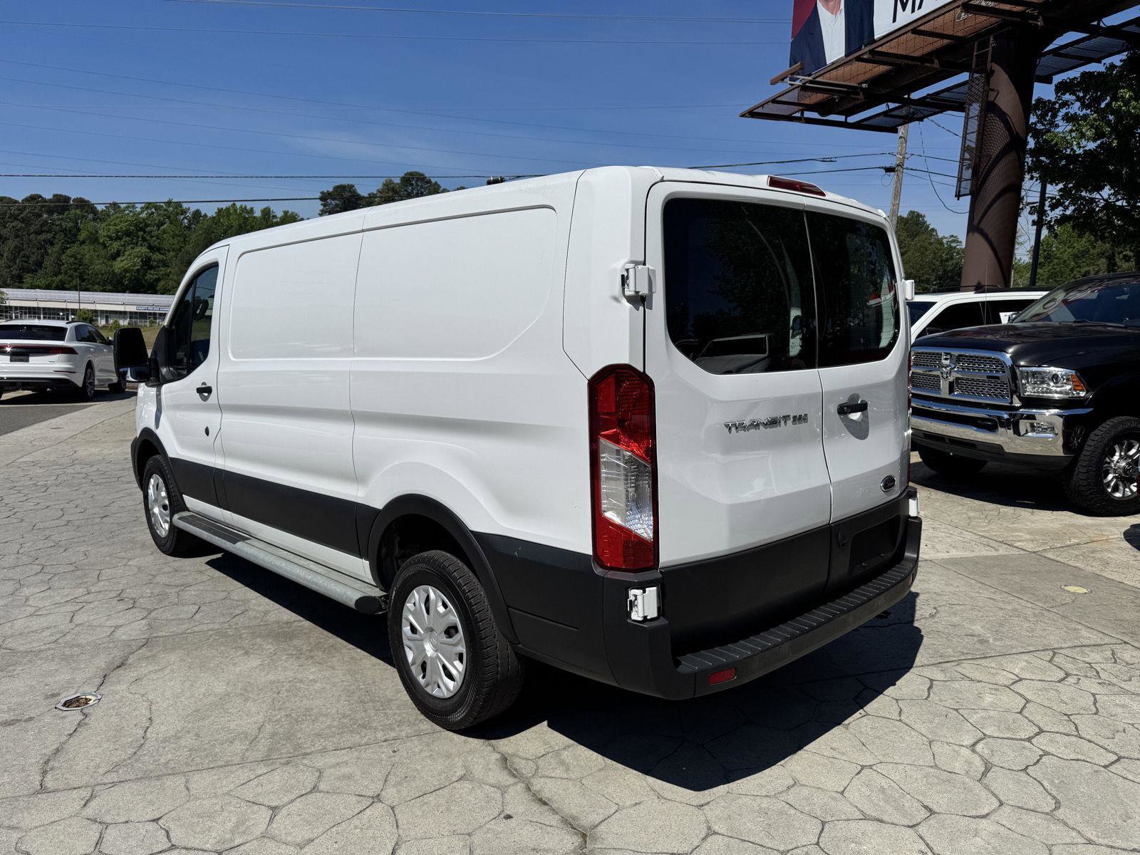 Used 2024 Ford Transit 250 Low Roof w/ Exterior Upgrade Package RWD image 8