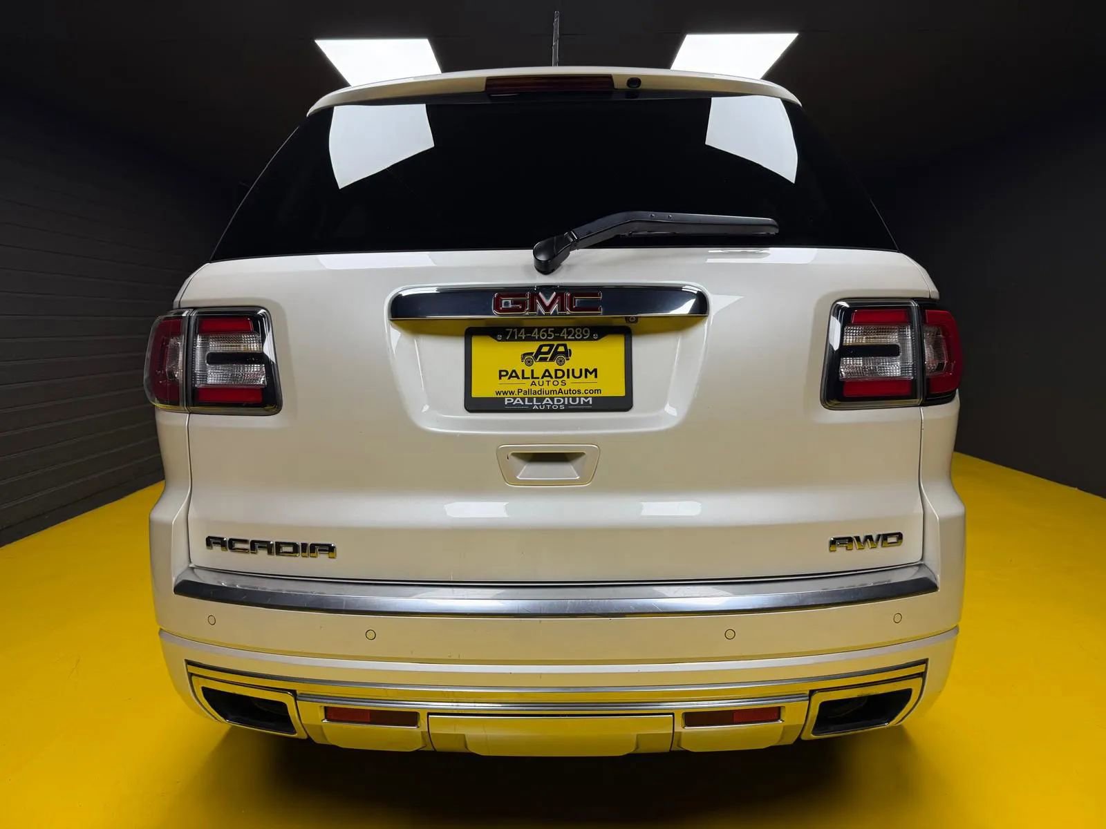 Used 2013 GMC Acadia Denali AWD/4WD image 26