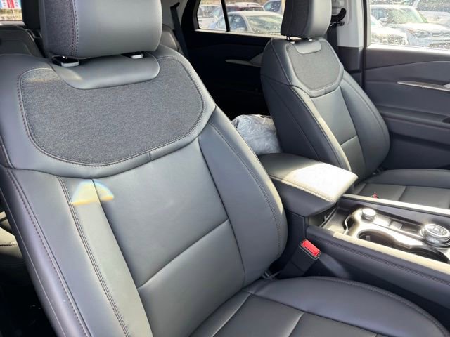 New 2026 Ford Explorer Active image 24