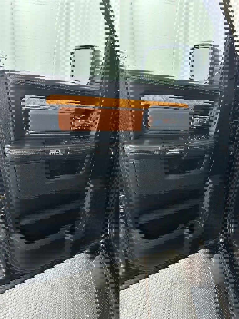 Used 2018 RAM 1500 Laramie Longhorn w/ Convenience Group image 8