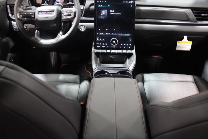 New 2026 GMC Terrain AT4 AWD/4WD image 30
