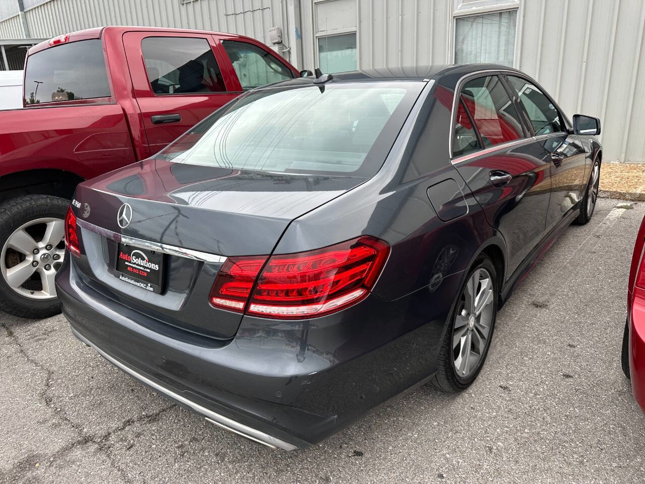 Used 2016 Mercedes-Benz E 350 Sedan w/ Premium Package image 4