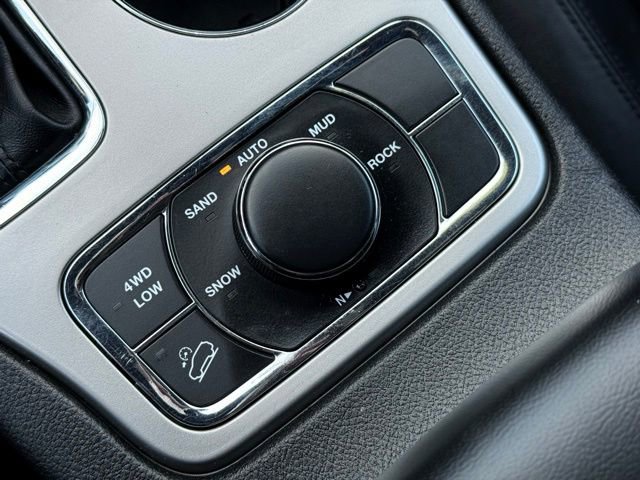 Certified 2021 Jeep Grand Cherokee Limited image 31