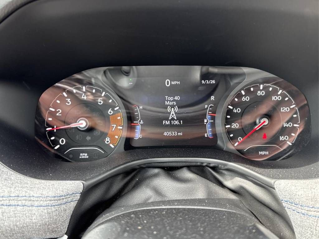 Used 2024 Jeep Compass Latitude AWD/4WD image 13