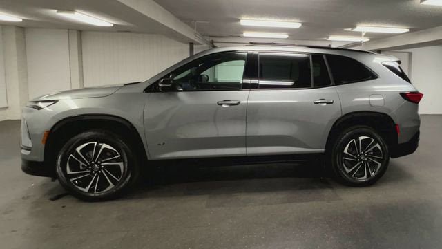 Certified 2026 Buick Enclave Sport Touring FWD image 5