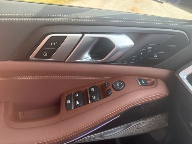 Used 2025 BMW X5 M60i w/ Executive Package image 19
