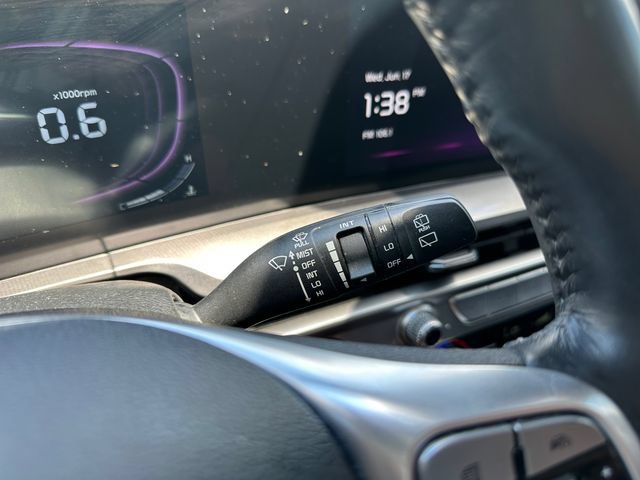 Used 2024 Kia Telluride LX FWD image 26
