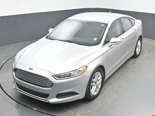 Used 2016 Ford Fusion SE FWD image 33