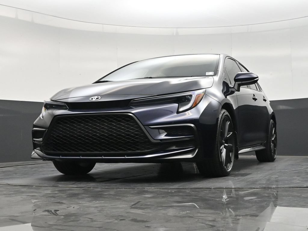 Used 2025 Toyota Corolla XSE FWD image 27