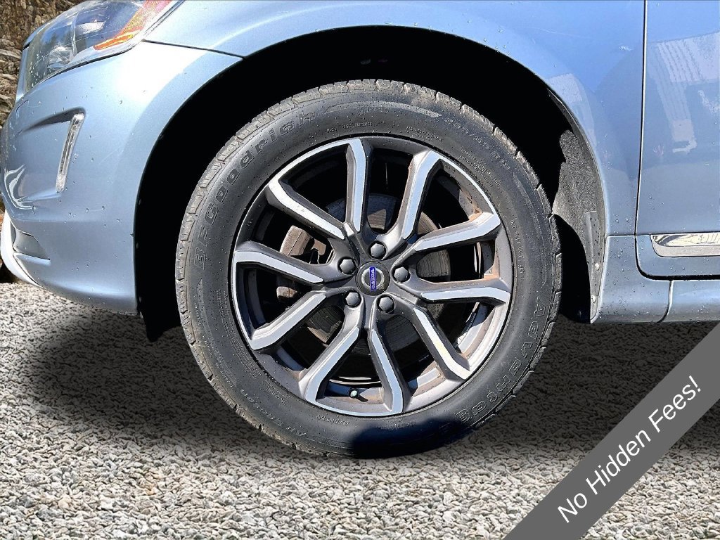 Used 2017 Volvo XC60 T6 Dynamic w/ Preferred Option Package AWD/4WD image 8