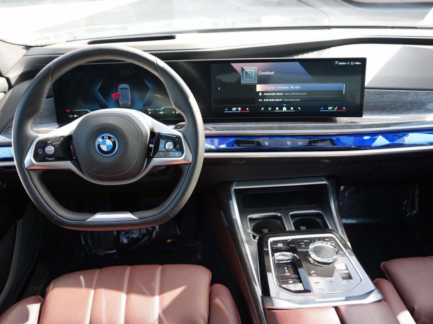 Used 2025 BMW i7 xDrive60 image 9