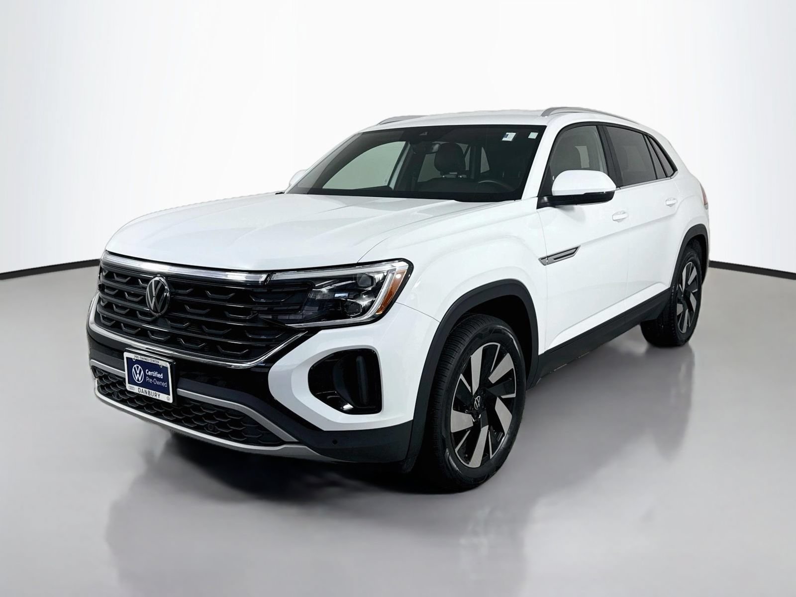 Certified 2024 Volkswagen Atlas Cross Sport SE AWD/4WD image 1