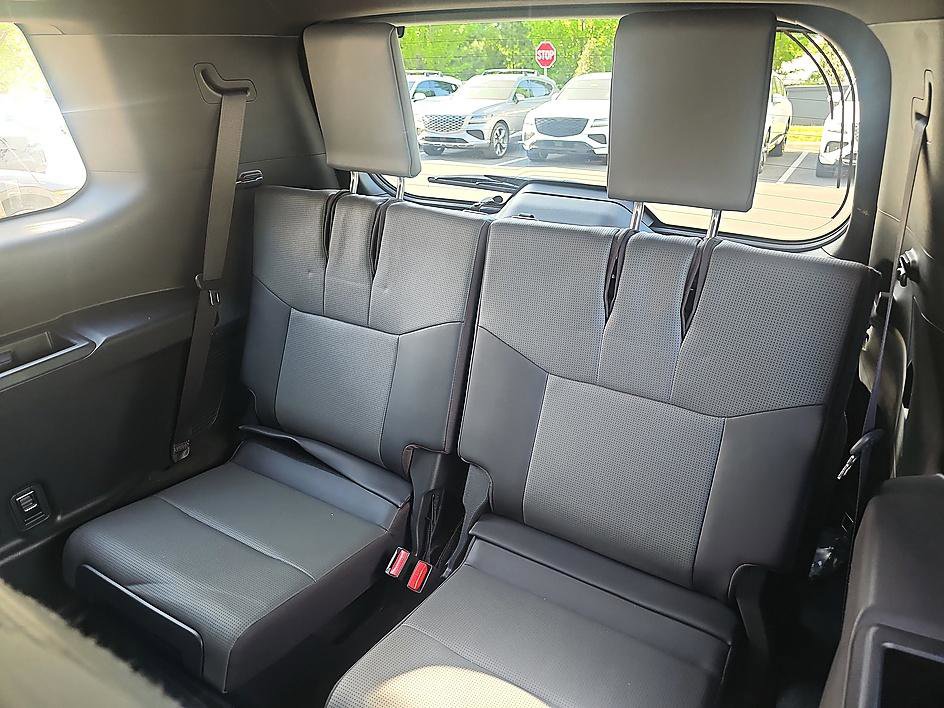 Used 2024 Lexus GX 550 w/ Accessory Package (2T) AWD/4WD image 33
