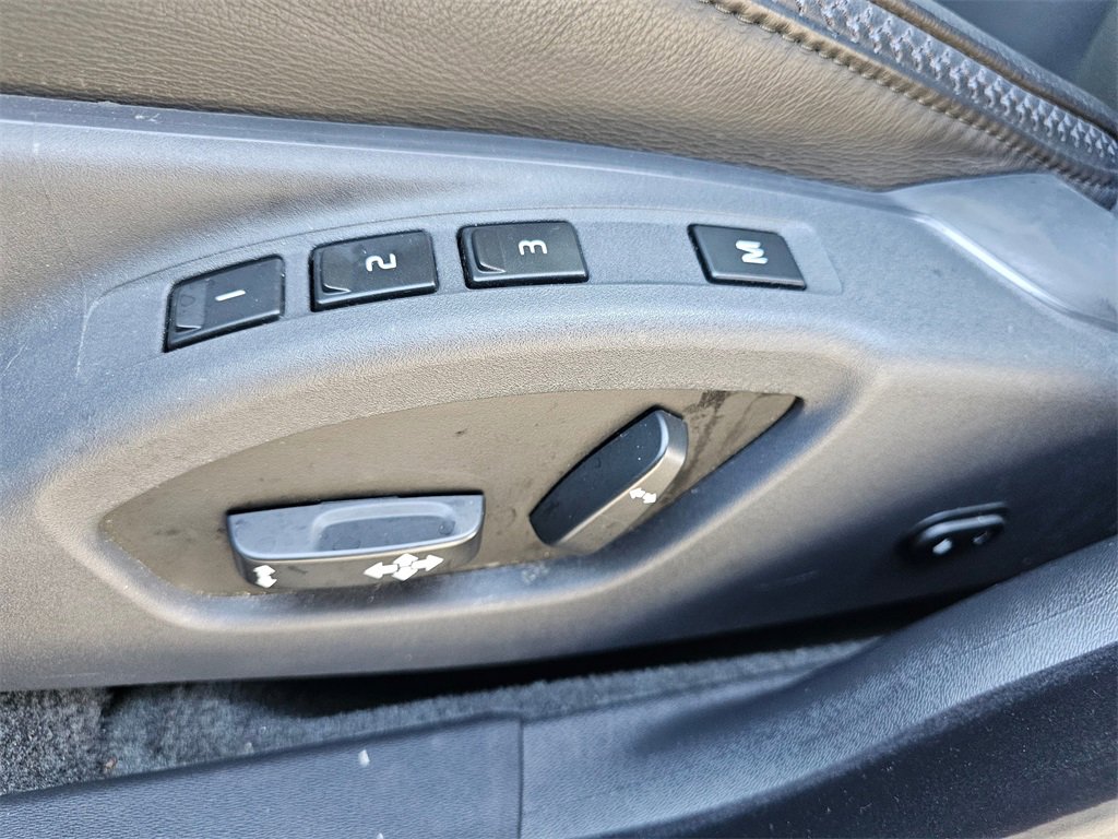 Used 2016 Volvo XC70 T5 Premier w/ Proximity Package image 19