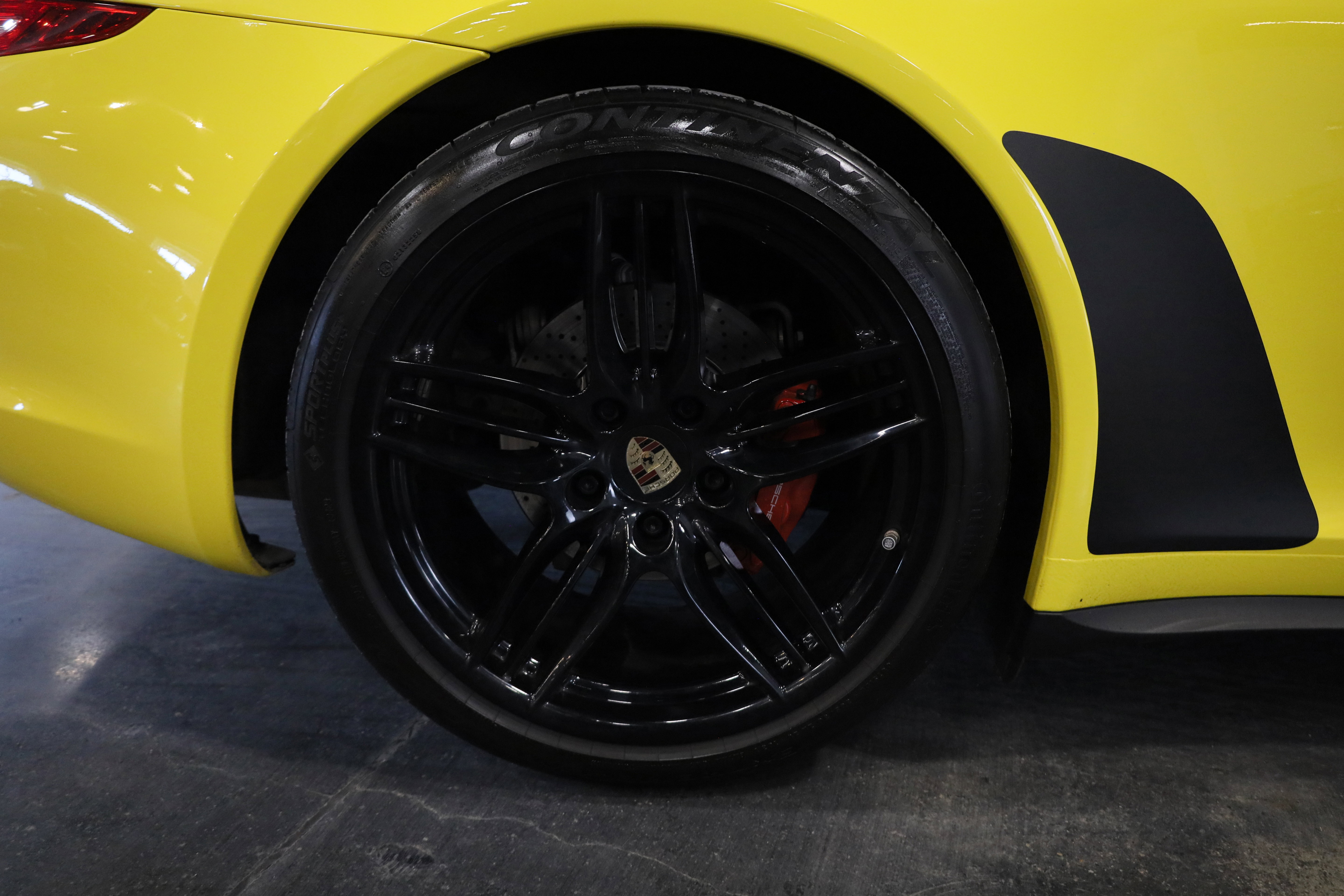 Used 2013 Porsche 911 Carrera 4S image 10