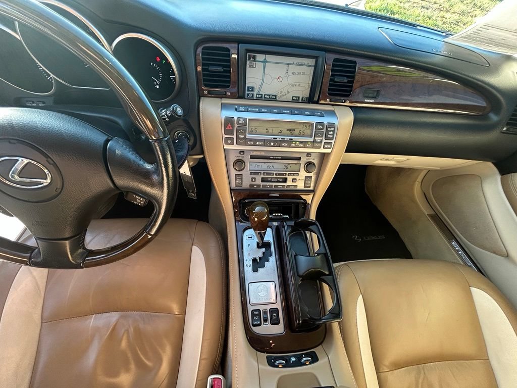 Used 2008 Lexus SC 430 Convertible RWD image 18