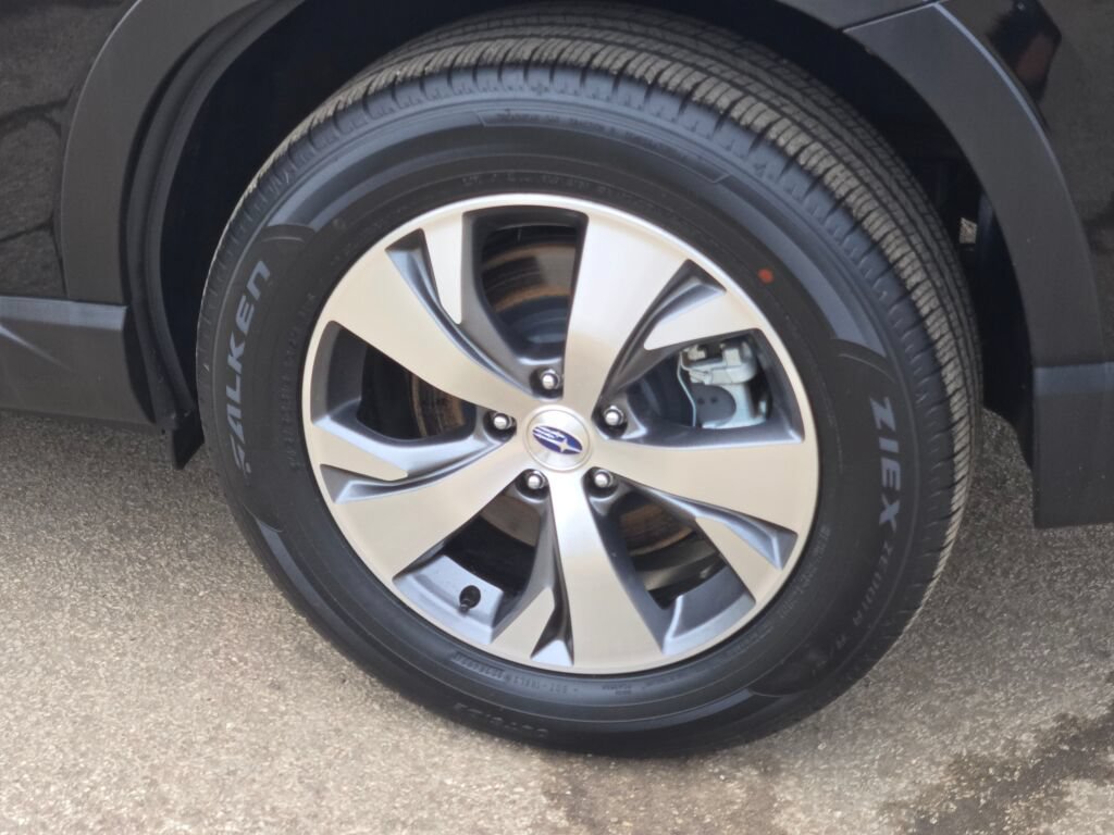 Certified 2025 Subaru Ascent Premium AWD/4WD image 20