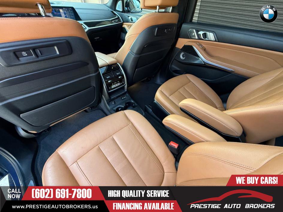 Used 2021 BMW X7 M50i w/ Executive Package image 36