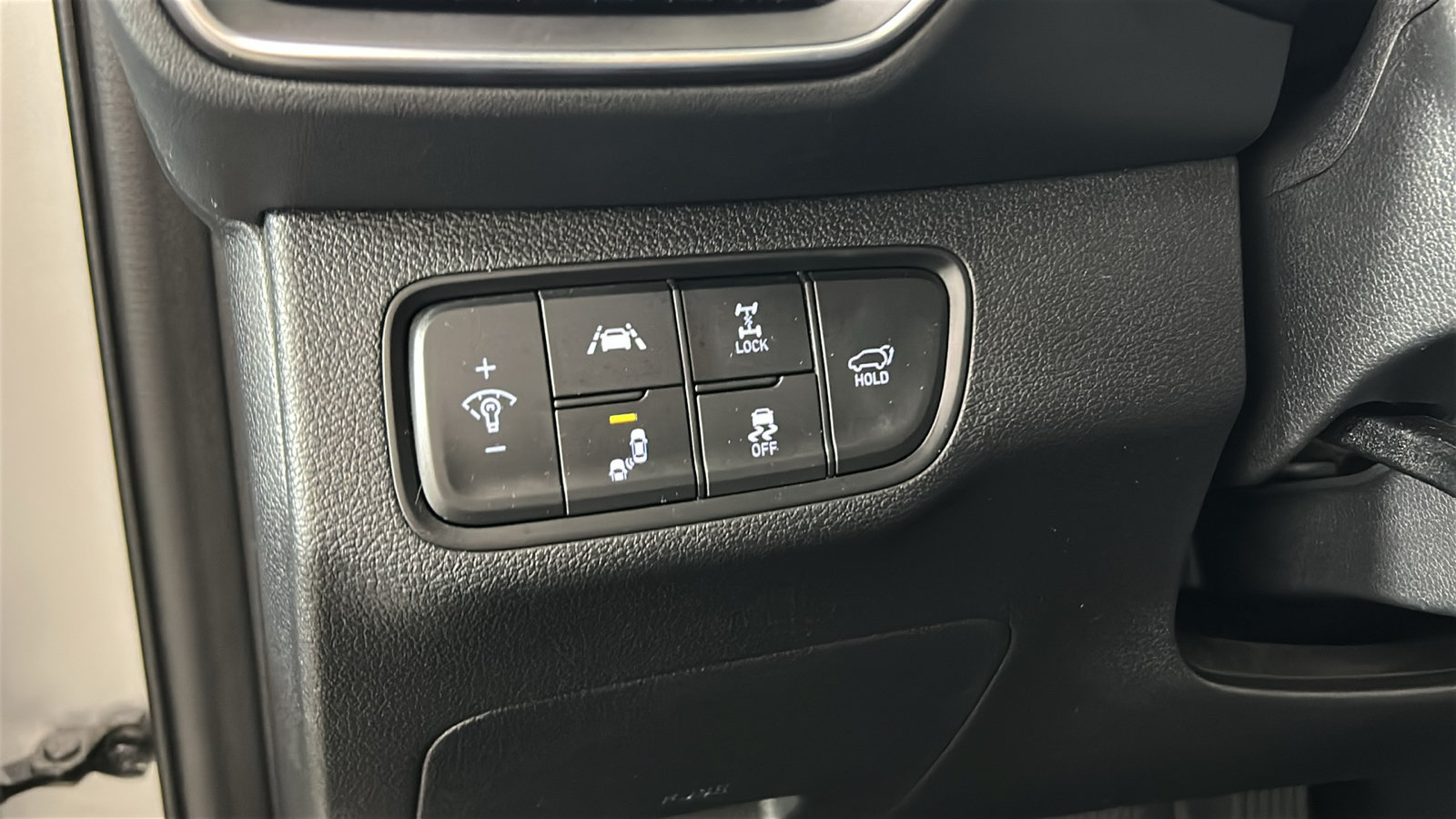 Used 2020 Hyundai Santa Fe Limited AWD/4WD image 24