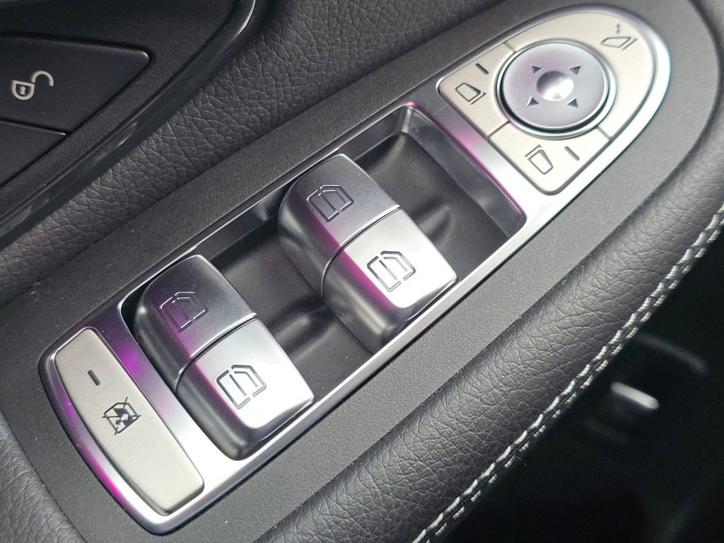 Certified 2022 Mercedes-Benz GLC 300 4MATIC image 27