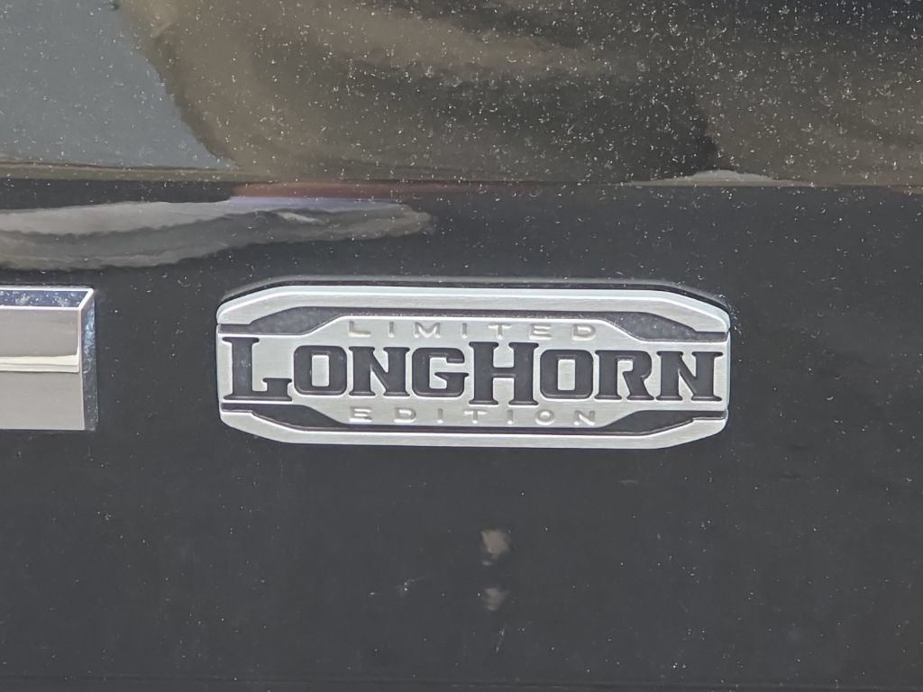 Used 2022 RAM 1500 Limited w/ Body Color Bumper Group AWD/4WD image 16