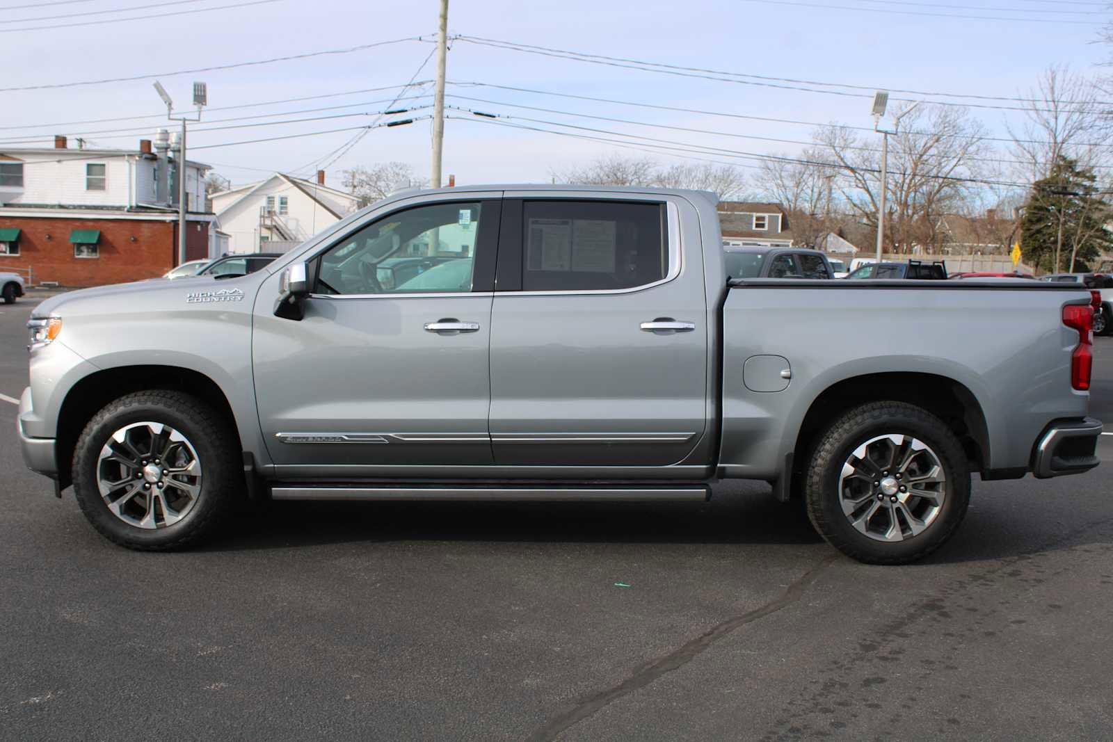 Certified 2024 Chevrolet Silverado 1500 High Country w/ Technology Package image 4