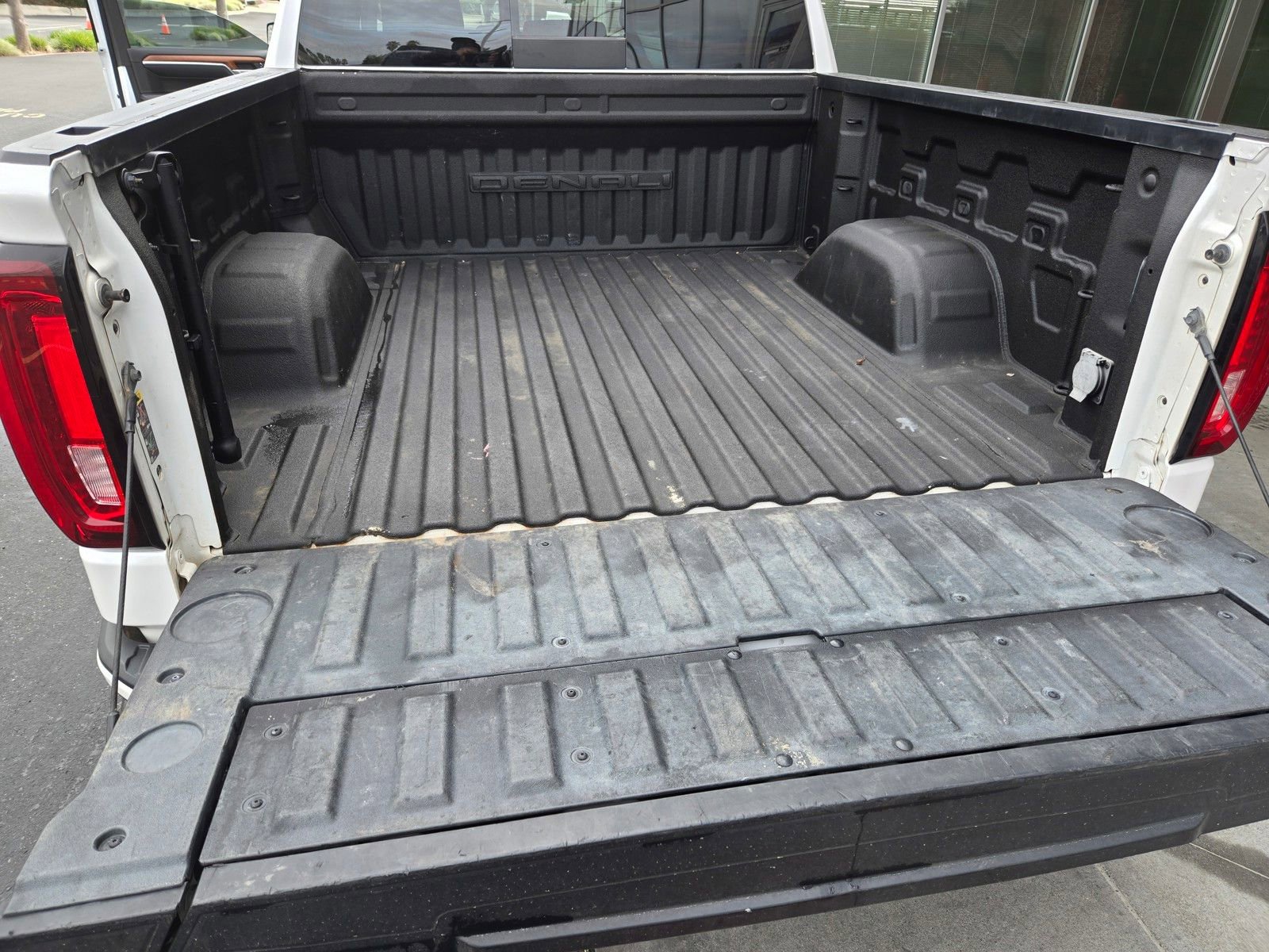 Used 2022 GMC Sierra 1500 Denali image 27