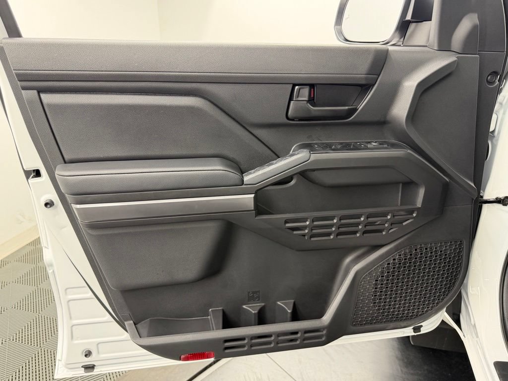 Certified 2026 Toyota Tacoma SR5 AWD/4WD image 19