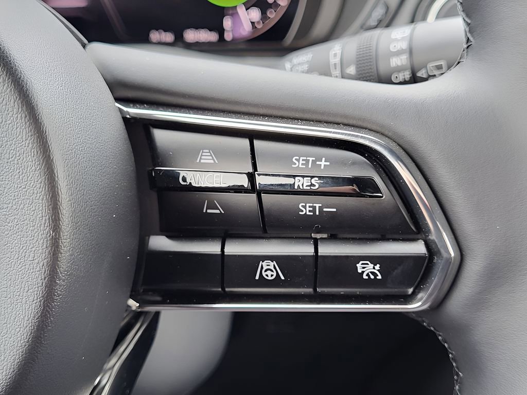 Used 2025 MAZDA CX-70 Plug-In Hybrid w/ Premium Plus AWD/4WD image 17