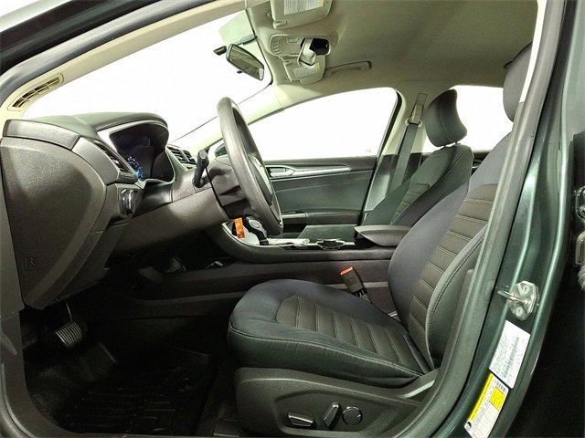Used 2015 Ford Fusion SE image 15