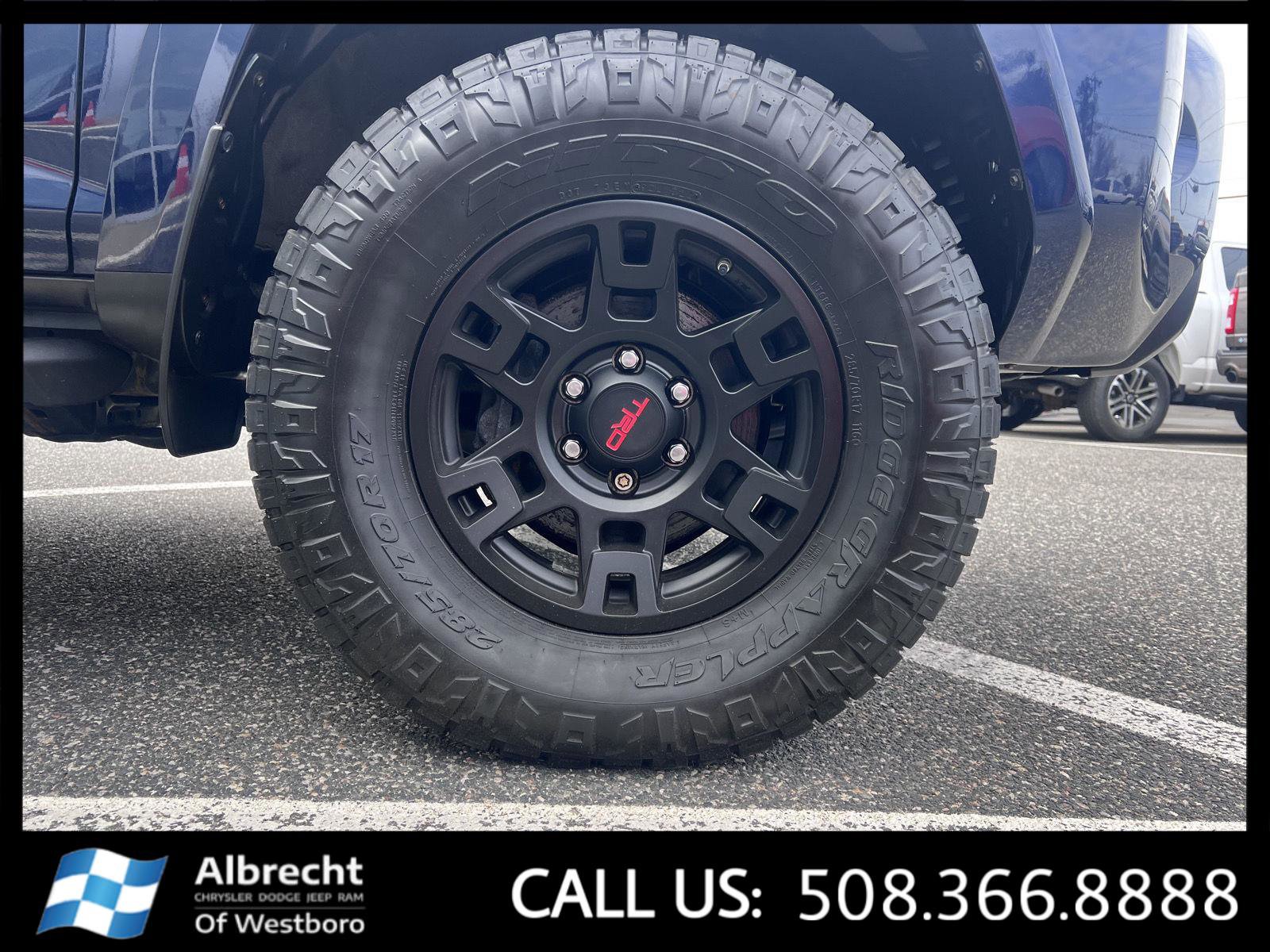 Used 2021 Toyota 4Runner Venture w/ Moonroof Package image 36