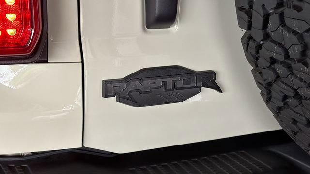 New 2025 Ford Bronco Raptor image 12