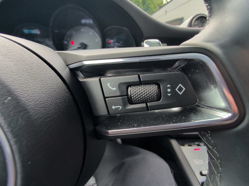 Used 2023 Porsche Macan S AWD/4WD image 19