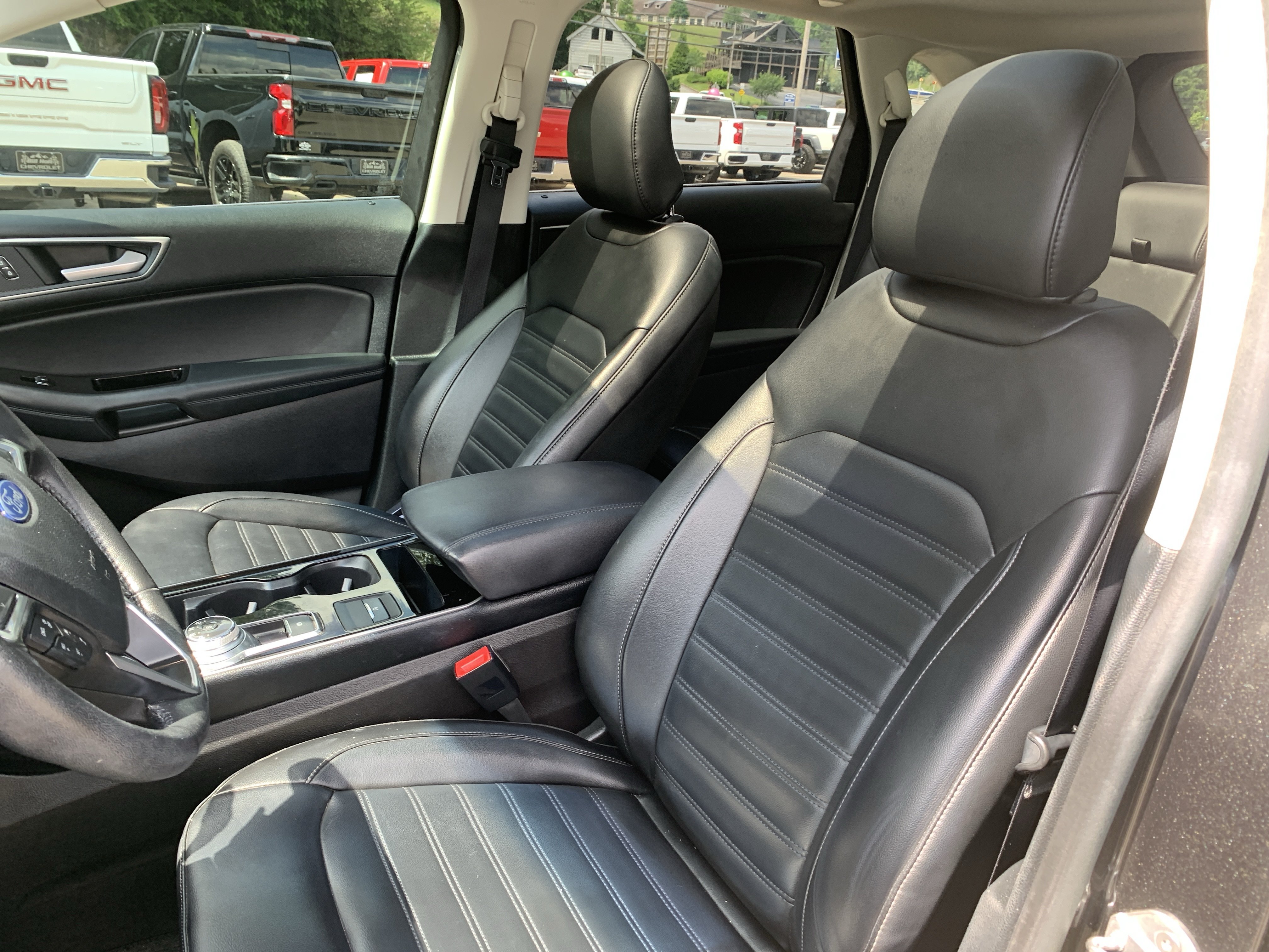 Used 2019 Ford Edge SEL w/ Equipment Group 201A AWD/4WD image 9