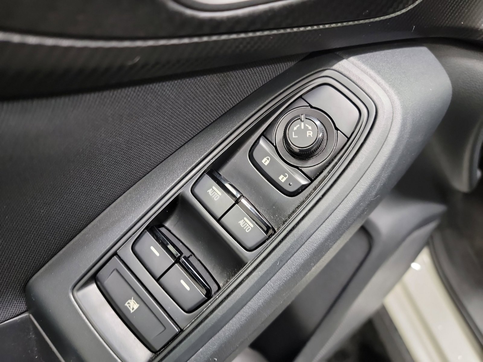 Used 2018 Subaru Crosstrek 2.0i Premium image 14