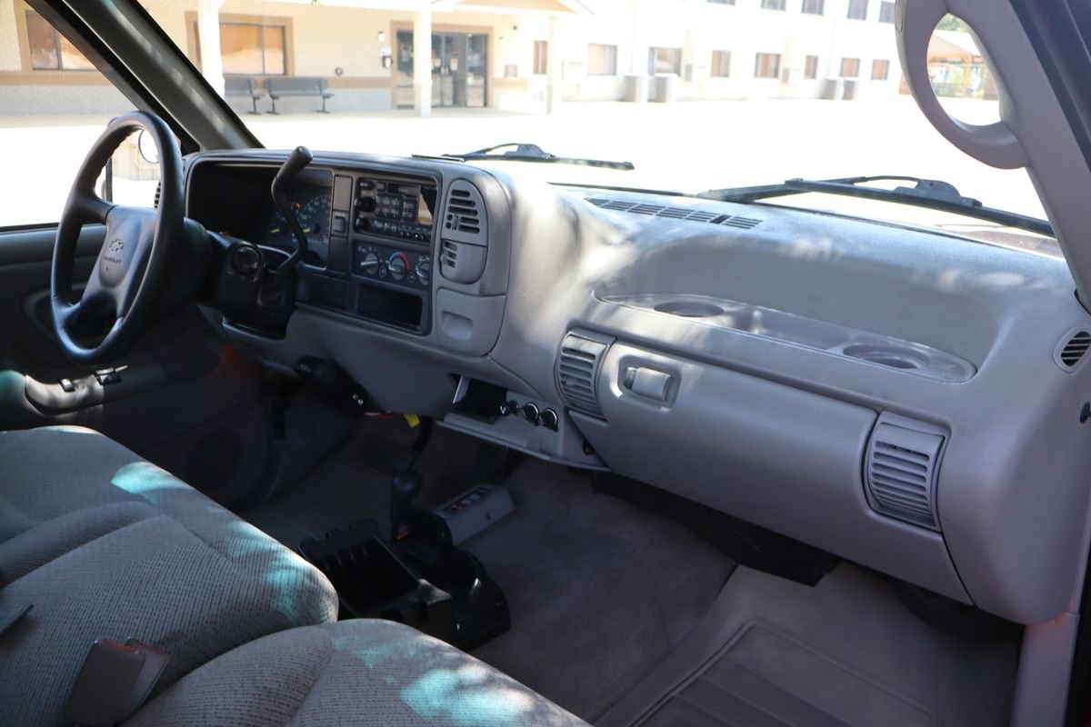 Used 1995 Chevrolet Silverado 2500 4x4 Extended Cab image 16