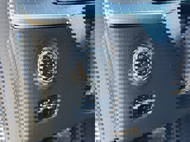 Used 2024 Mercedes-Benz C 300 Sedan image 17