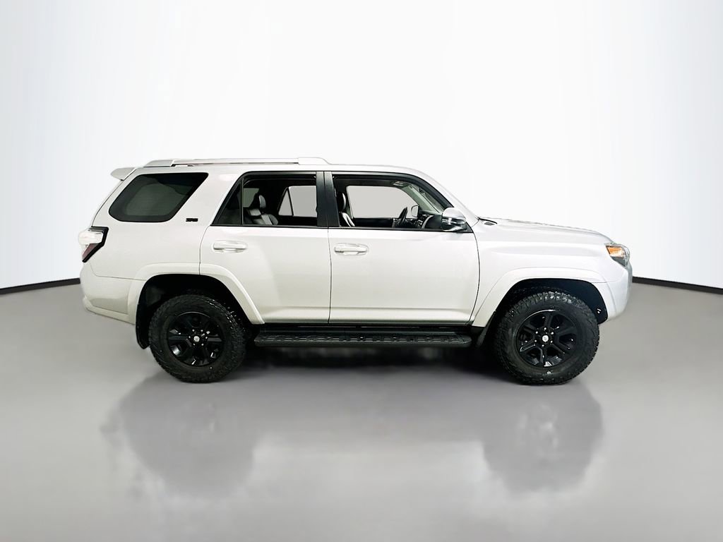 Used 2017 Toyota 4Runner SR5 Premium AWD/4WD image 9