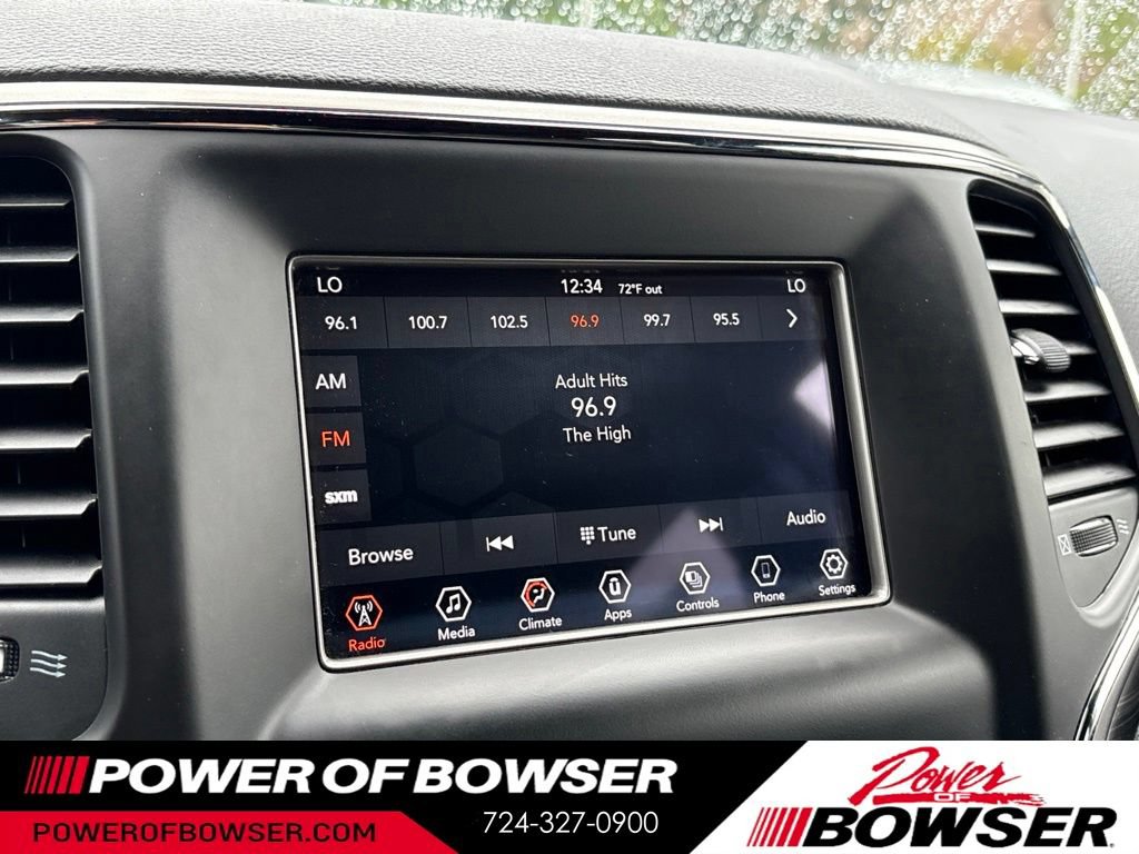 Used 2021 Jeep Grand Cherokee Laredo AWD/4WD image 13