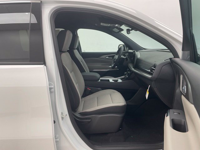 New 2027 Chevrolet Traverse LT AWD/4WD image 21