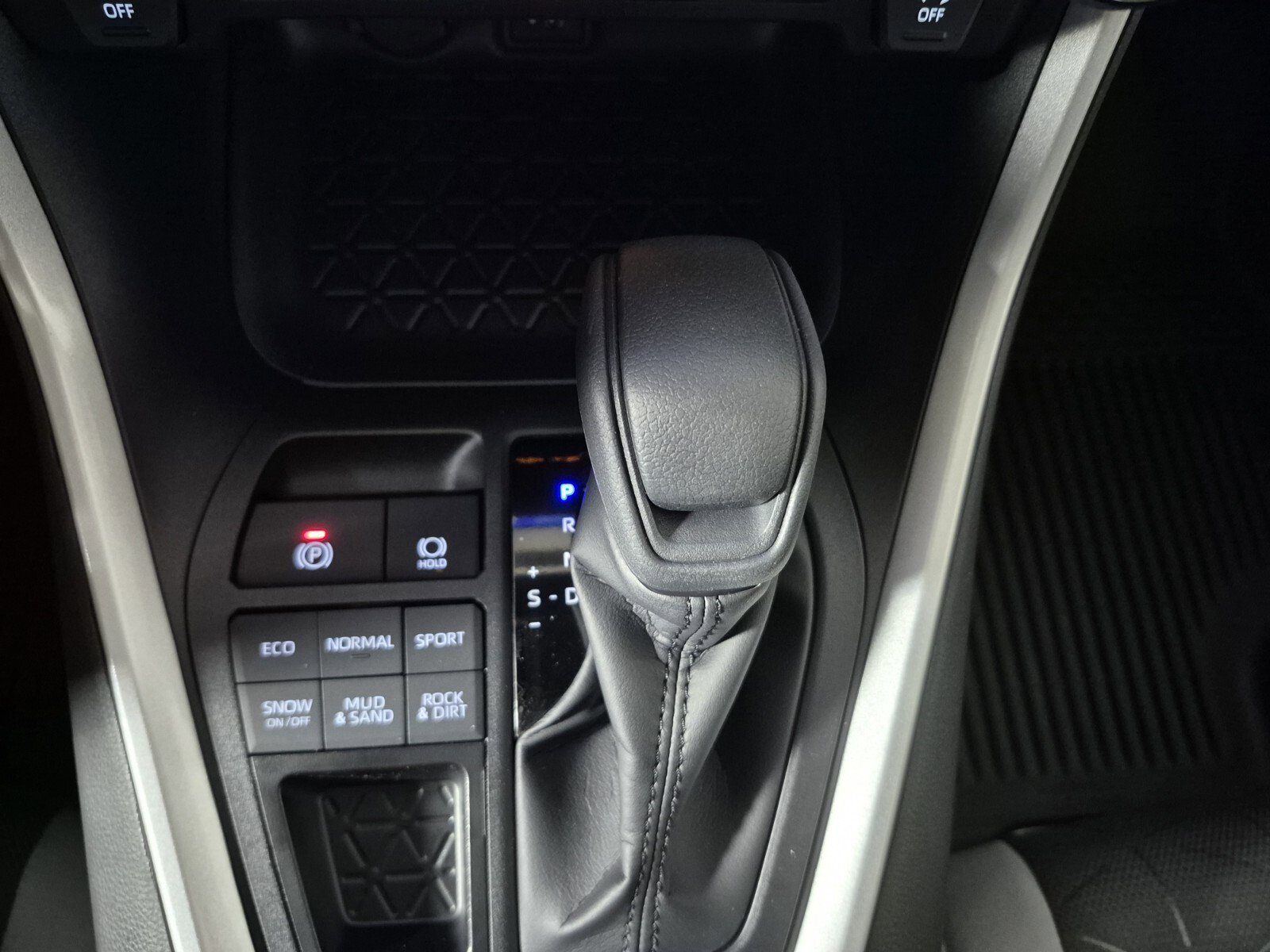 New 2025 Toyota RAV4 XLE image 26