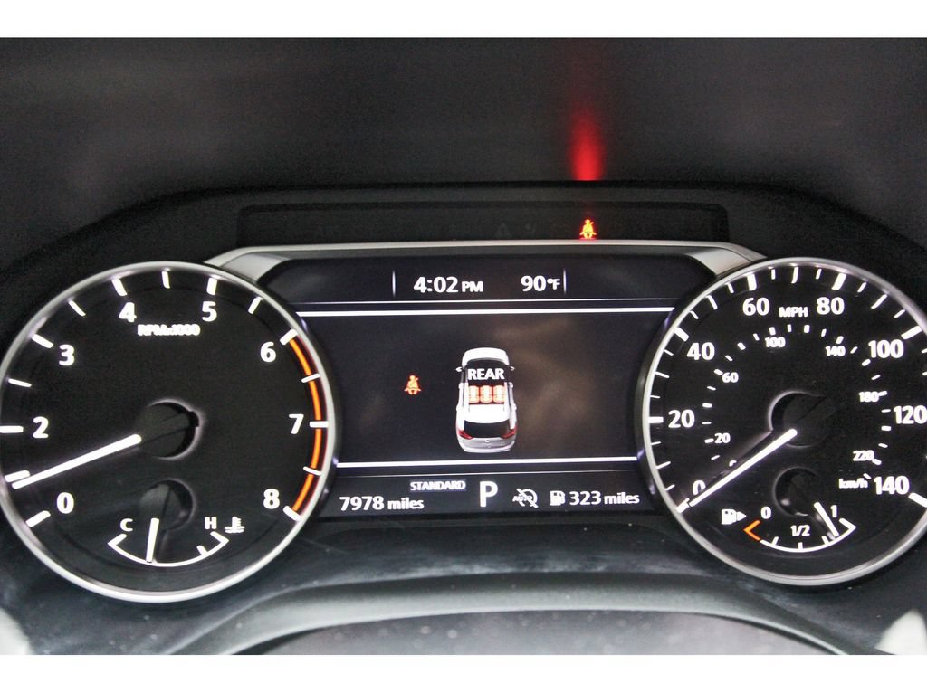 Used 2025 Nissan Rogue S FWD image 14