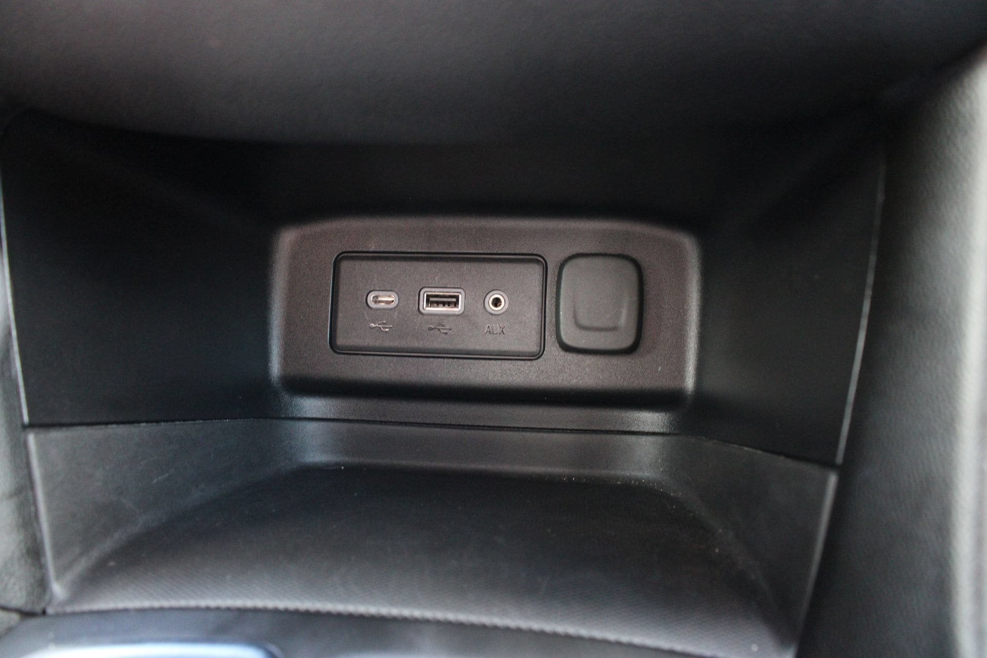 Used 2019 Chevrolet Equinox LT FWD image 35