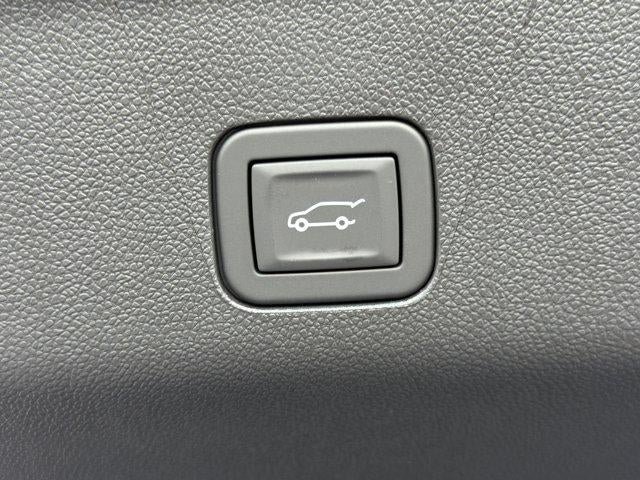New 2026 GMC Yukon XL Elevation RWD image 18