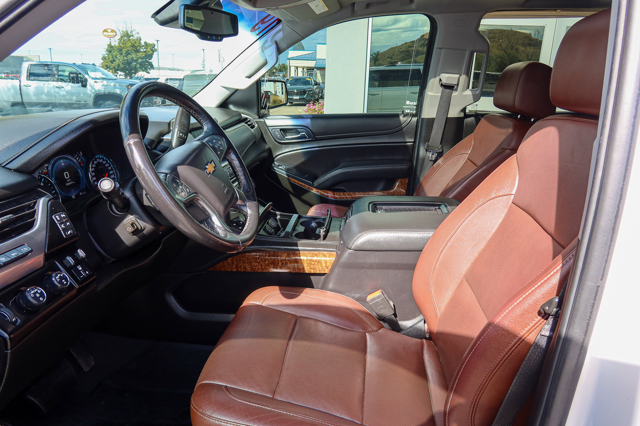 Used 2019 Chevrolet Tahoe Premier w/ Premier Plus Edition AWD/4WD image 11